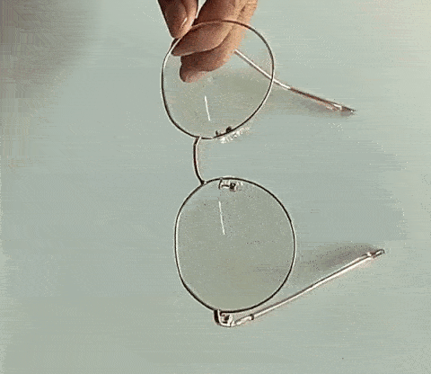 5X Microfiber Eyeglass Cleaner | Pocket-Sized Lens Care Tool!
