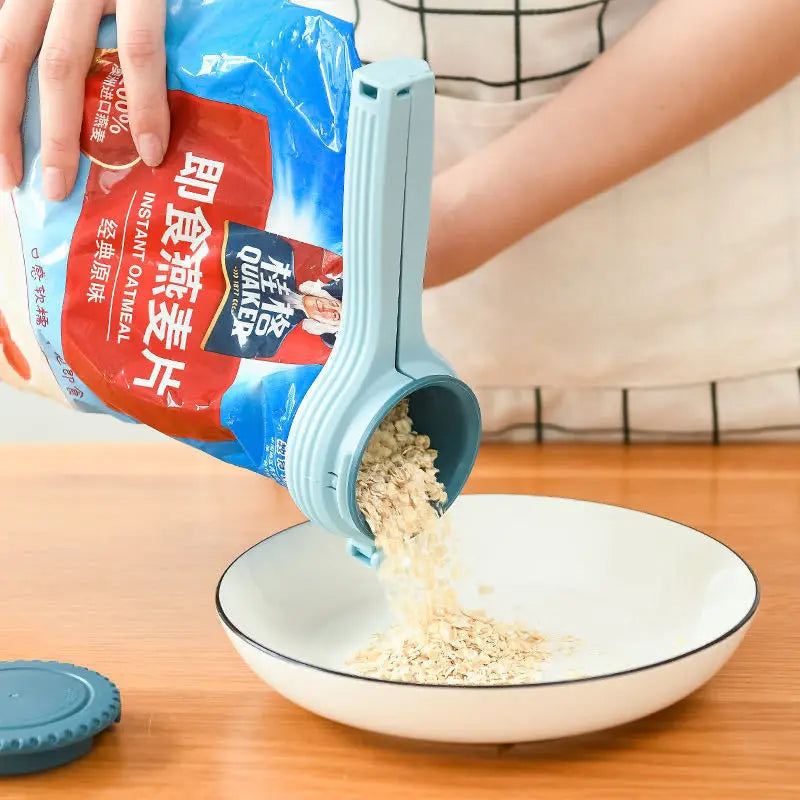 Reusable Bag Clip Snack Sealer with Spray Nozzle | Moisture-Proof Food Storage Solution