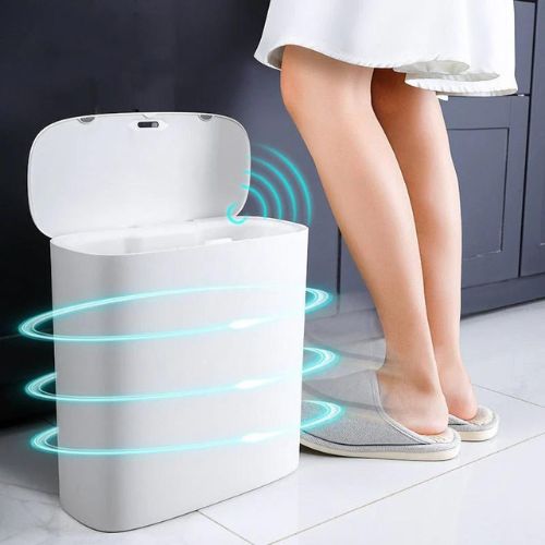 Smart Trash Can with Lid | Touchless Garbage Bin with Infrared Sensor | Hands-Free Waste Bin for Kitchen, Bathroom & Office