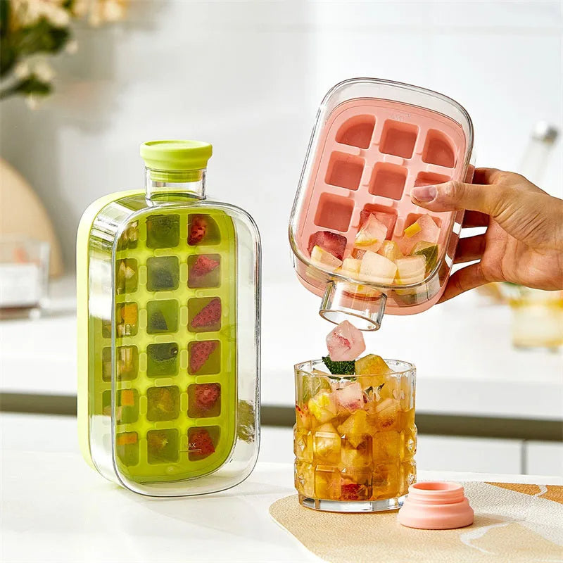 Ice Cube Tray with Lid | Effortless, Mess-Free Ice Making!